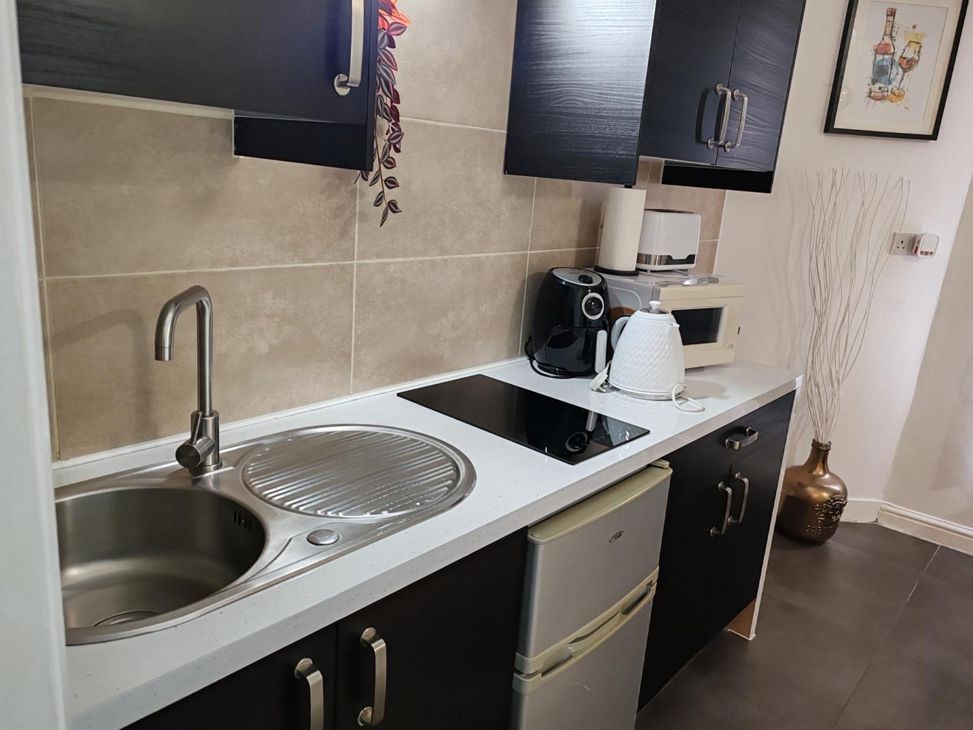 Kilburn High Road Studio Apartments London Bagian luar foto
