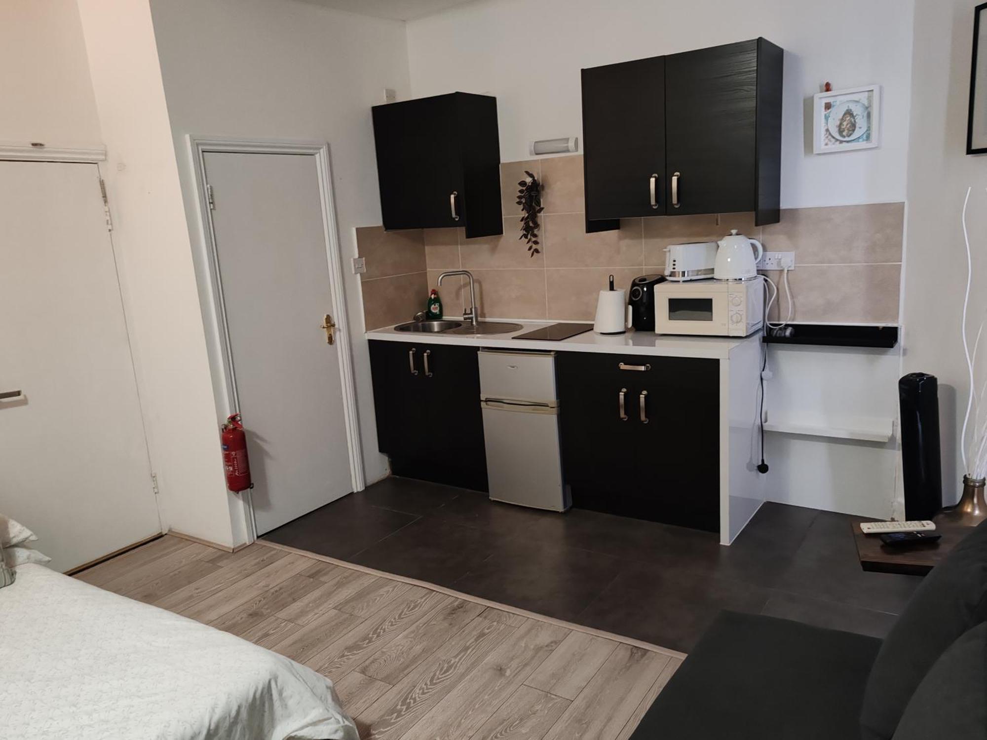 Kilburn High Road Studio Apartments London Bagian luar foto