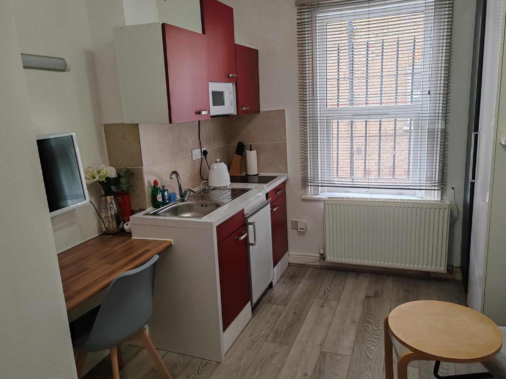 Kilburn High Road Studio Apartments London Bagian luar foto