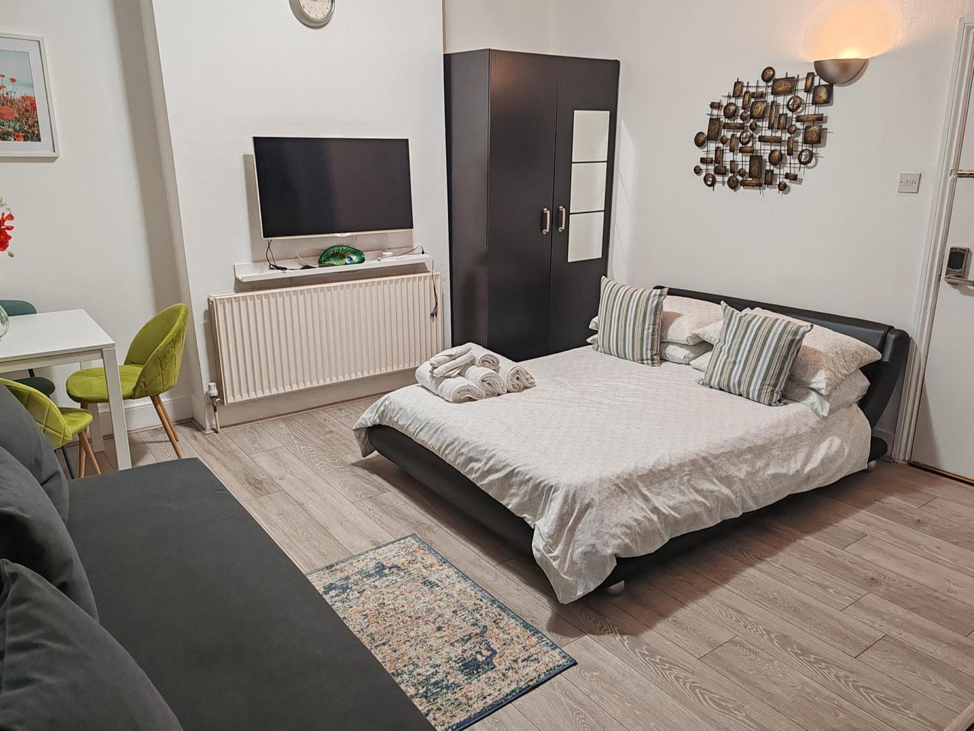 Kilburn High Road Studio Apartments London Bagian luar foto