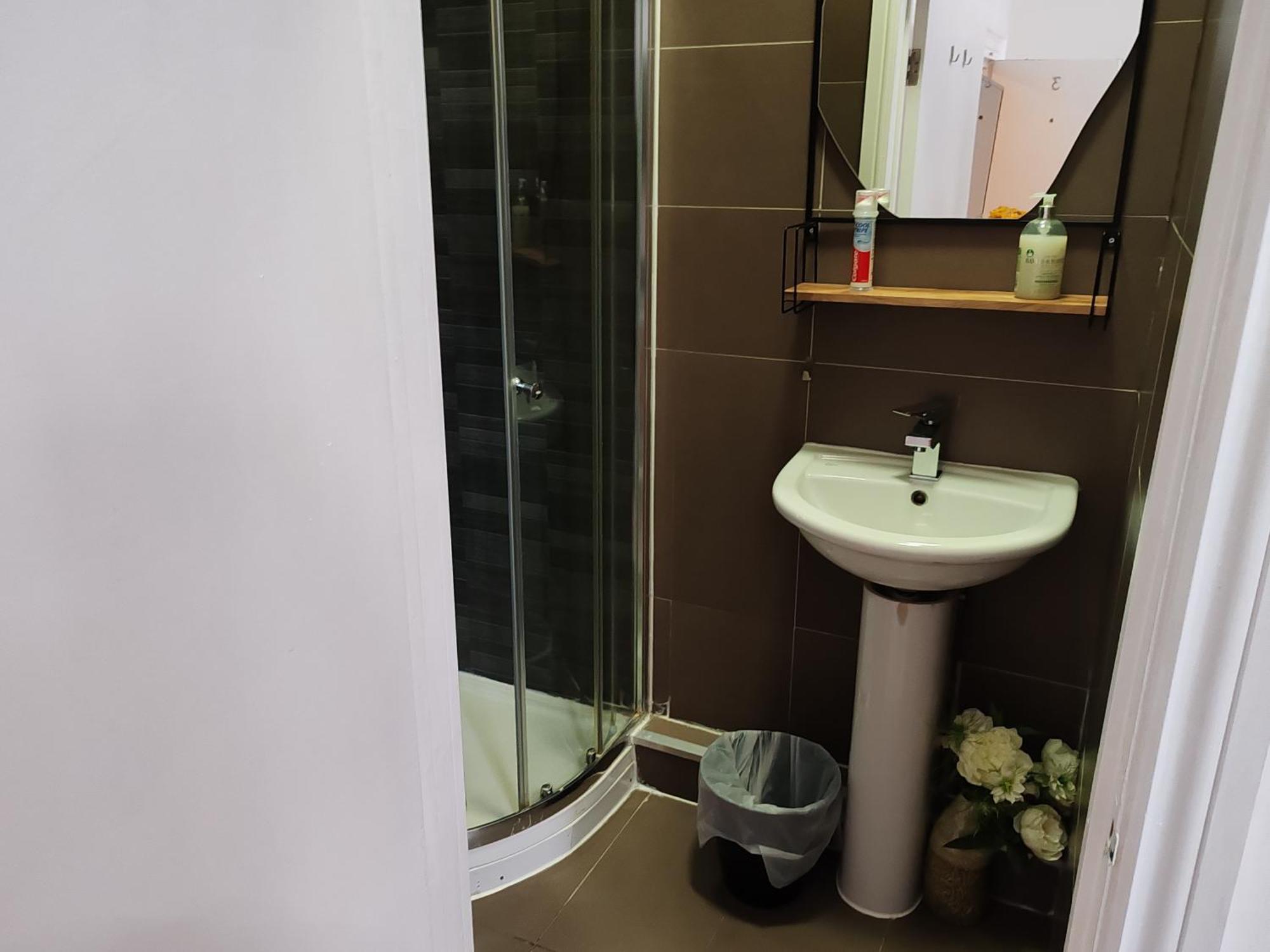 Kilburn High Road Studio Apartments London Bagian luar foto