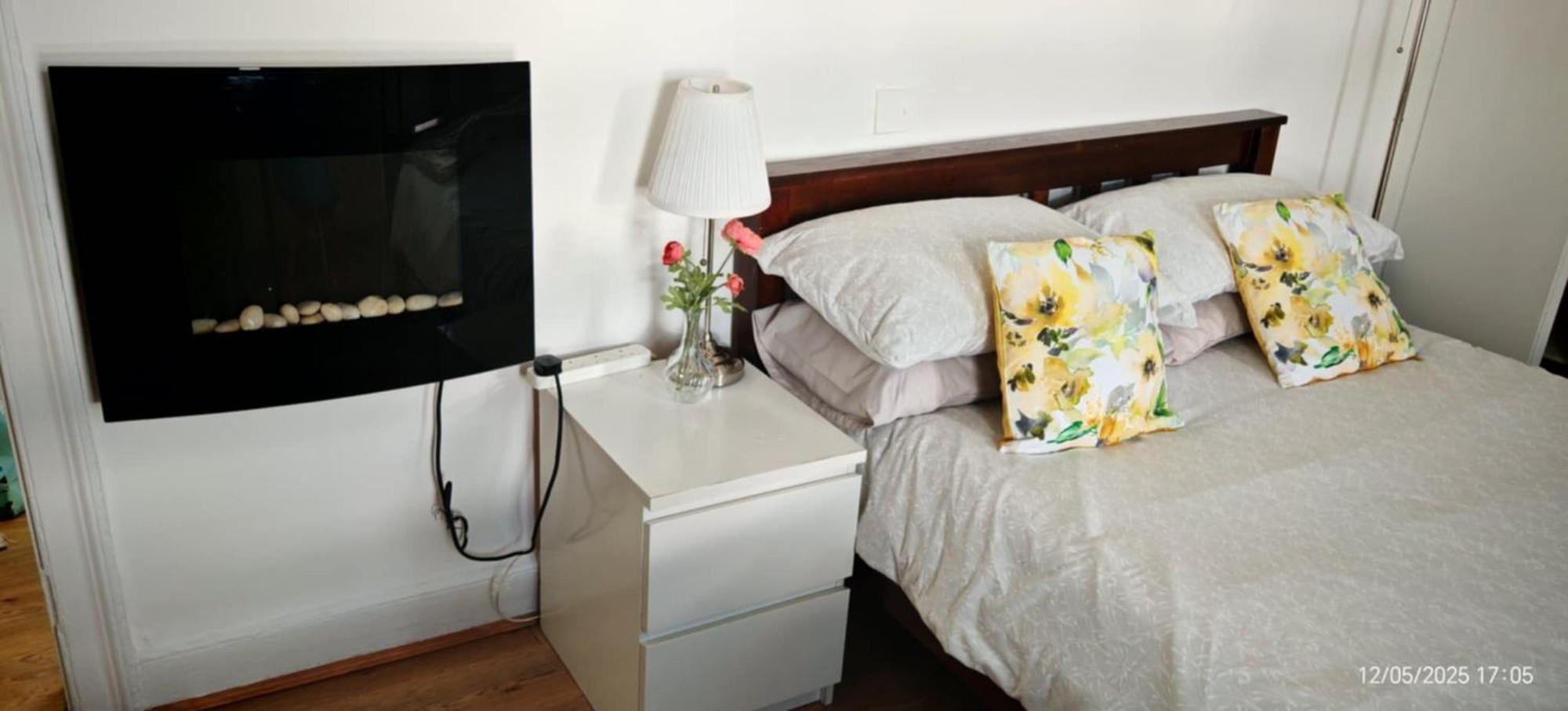 Kilburn High Road Studio Apartments London Bagian luar foto